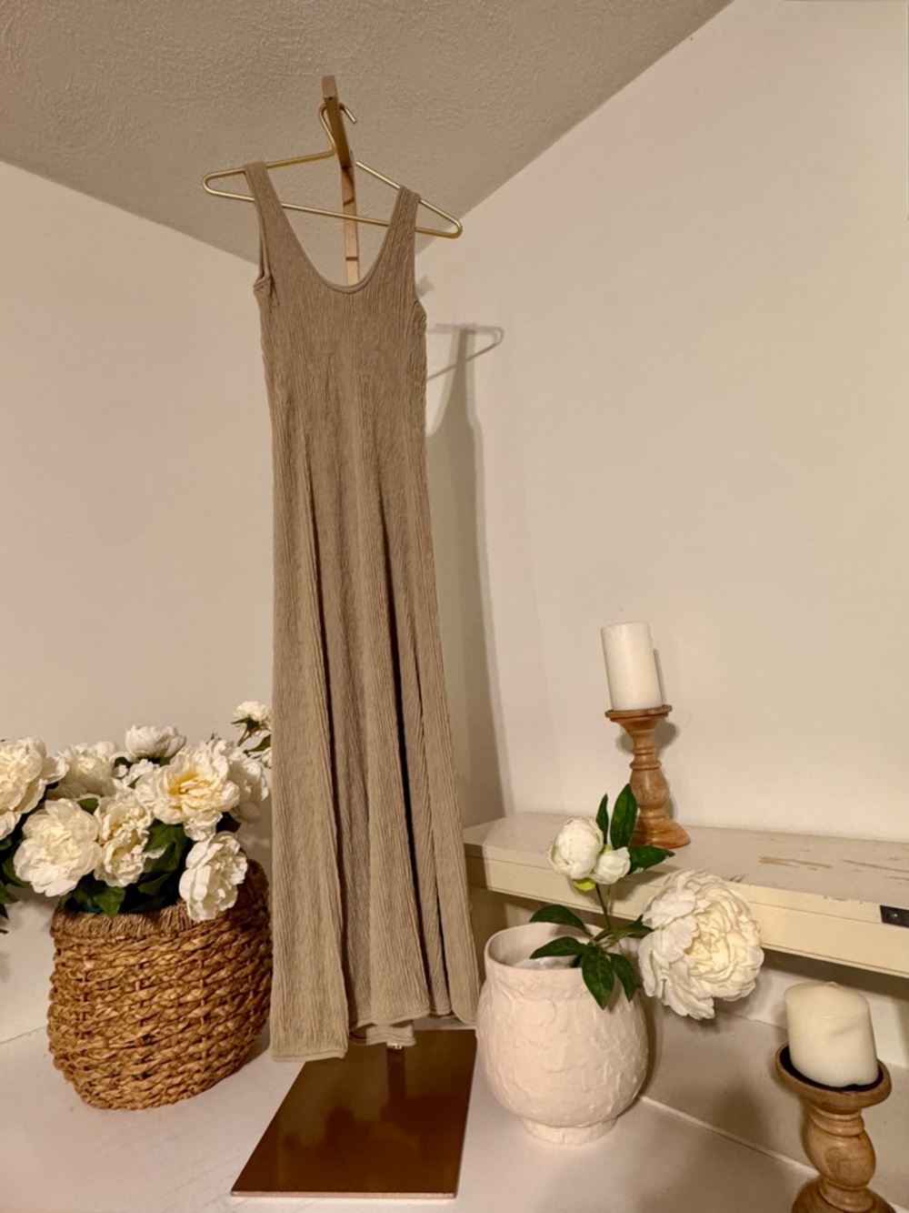 Giorgio Armani Beige Ribbed Sleeveless Maxi Dress - Picture 5 of 8